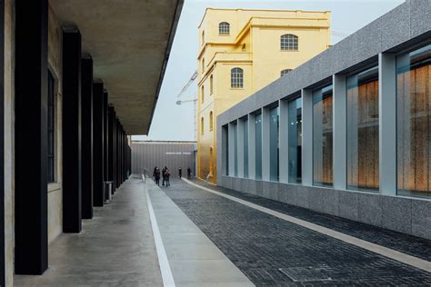 scuola prestigiosa zona fondazione prada|Milan .